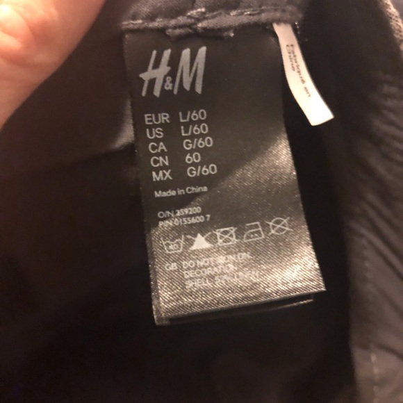 H&M grey summer poor boy cap - Picture 2 of 2